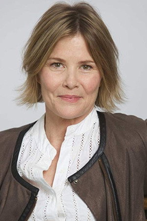 Laura Poe portrait