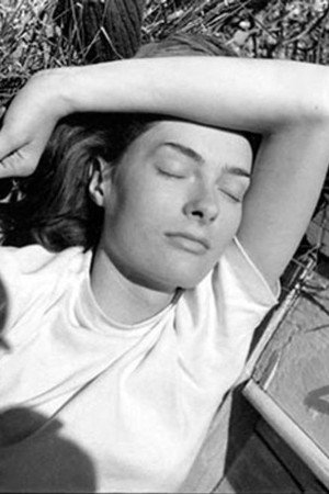 Doe Avedon portrait