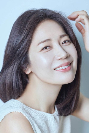 Go Gyoung-hee portrait