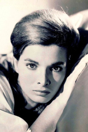 Scilla Gabel portrait