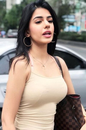 Sarah Khatri portrait