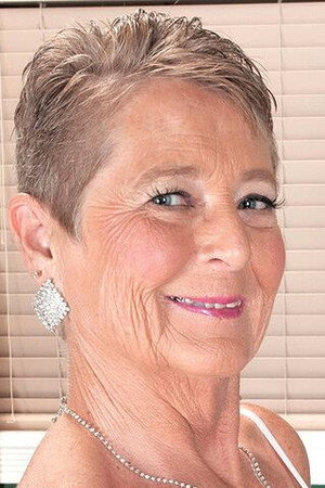 Joanne Price portrait