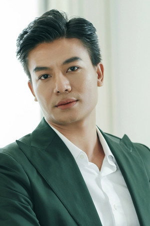 Hiếu Nguyễn portrait