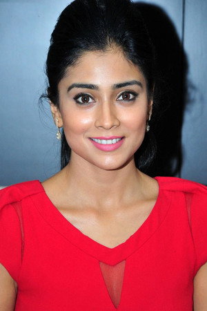 Shriya Saran portrait