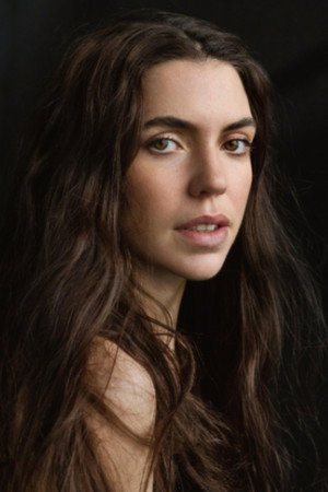 Maia Novi portrait