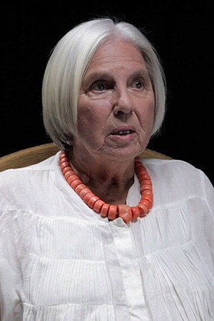 Dulce Maia portrait