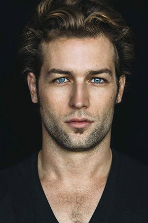 Julian Looman portrait
