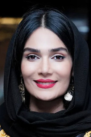 Mojgan Akhlaghi portrait