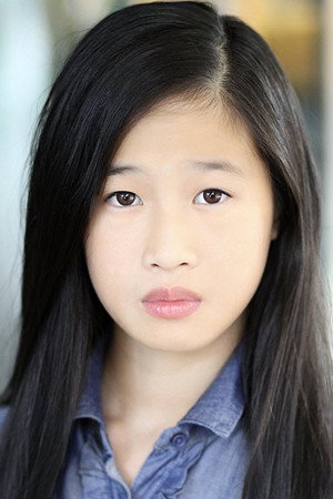 Zoe Manarel portrait
