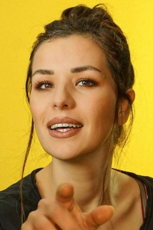 Merve Kurç portrait