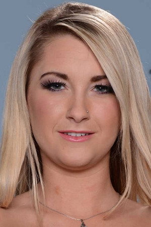 Chloe Addison portrait