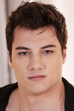 Troy Vara portrait