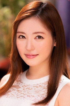 Nozomi Azuma portrait