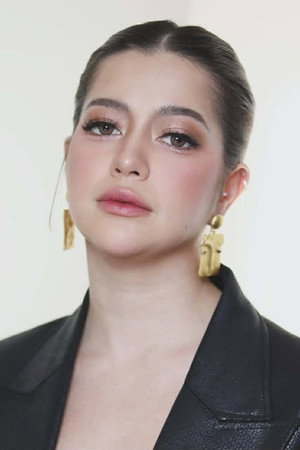 Sue Ramirez portrait