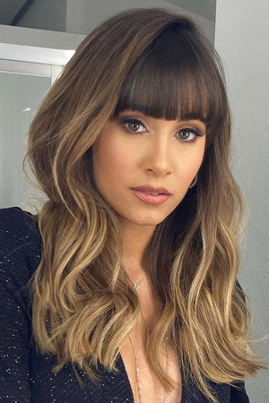 Aitana portrait