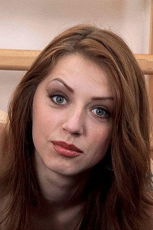 Merilyn Sakova portrait