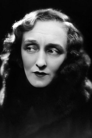 Berthe Bovy portrait