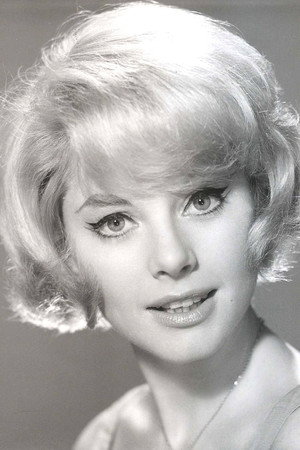 Sophie Hardy portrait