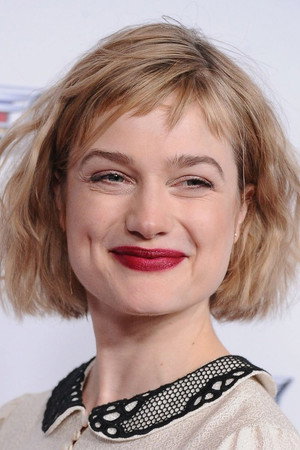 Alison Sudol portrait
