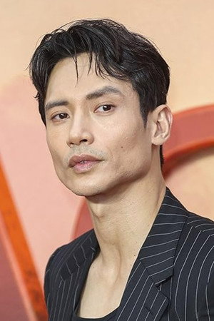 Manny Jacinto portrait