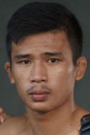 Superlek Kiatmuu9 portrait