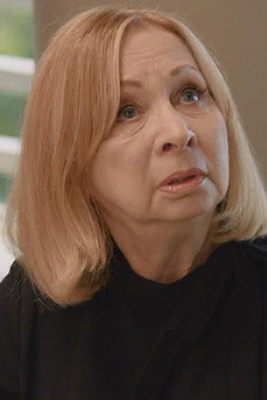 Laura Julian portrait