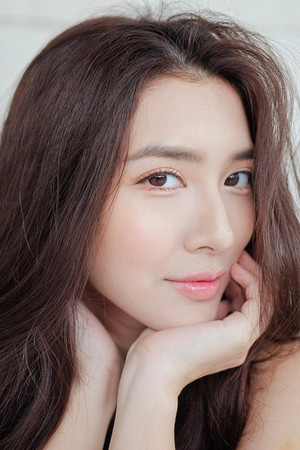 Nittha Jirayungyurn portrait