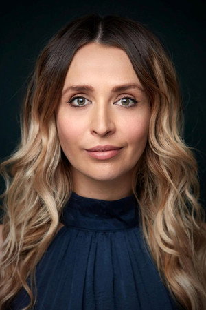 Lara Deam portrait