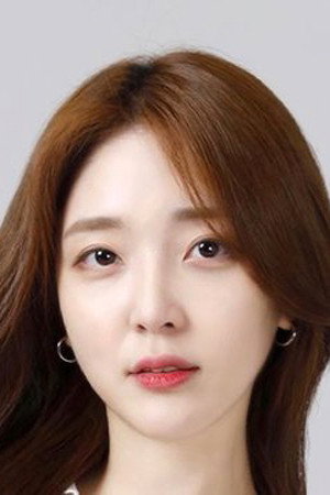 Kim Ji-eun portrait