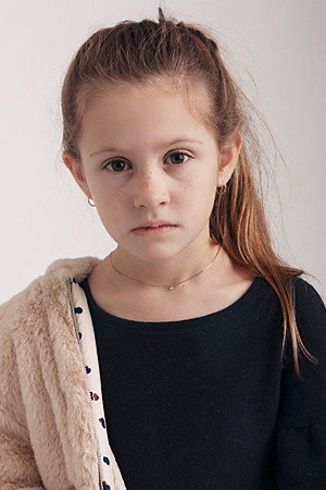 Lilou Roy-Lanouette portrait
