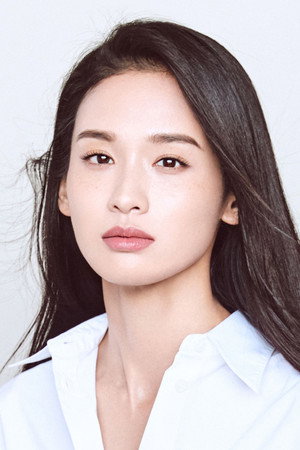 Qu Jingjing portrait