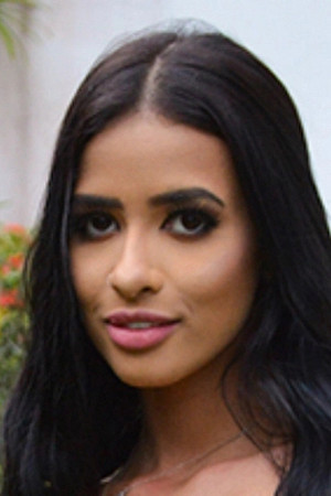 Kelly Oliveira portrait