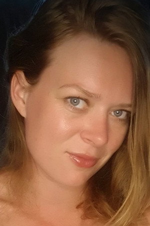 Angela Deep portrait