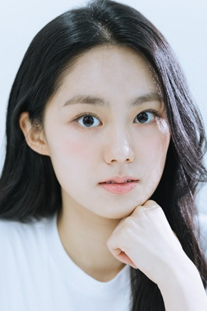 Lee Seo-yeon portrait