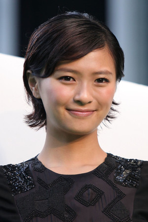 Nana Eikura portrait