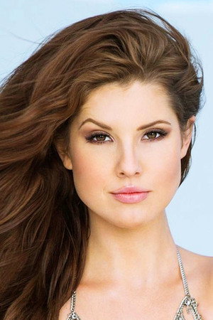 Amanda Cerny portrait