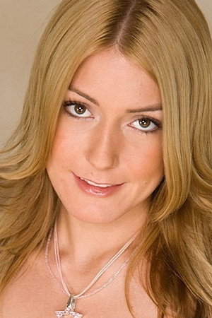 Elli Foxx portrait