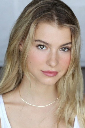 Lexi Atkins portrait