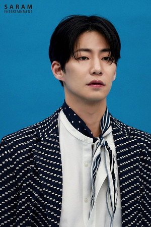 Song Jae-rim portrait
