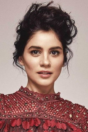 Zeynep Çamcı portrait