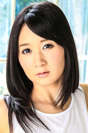 Chie Aoi portrait
