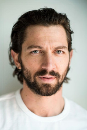 Michiel Huisman portrait