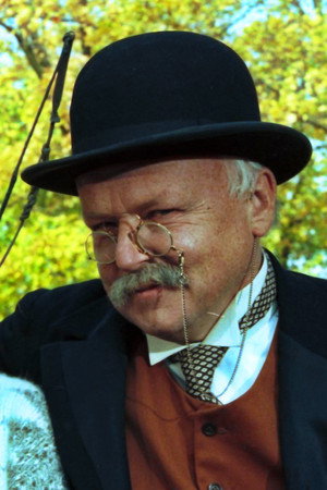 Marian Opania portrait