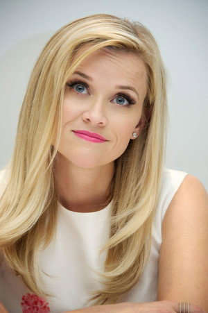 Reese Witherspoon portrait