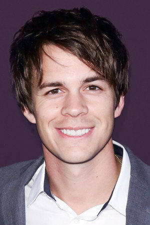 Johnny Simmons portrait