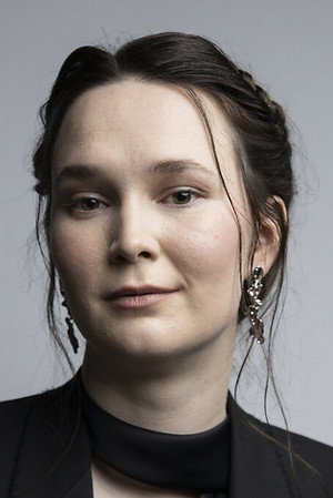 Zoë Më portrait