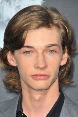 Jacob Lofland portrait