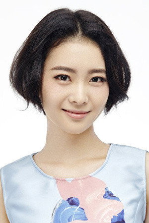 Yue Hong portrait