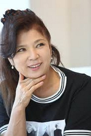 Aki Yashiro portrait