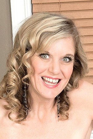 Cami Cline portrait